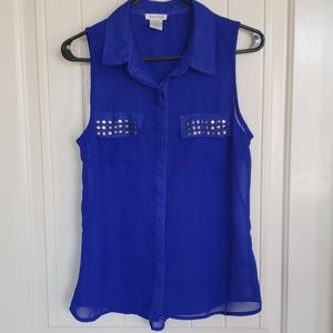 Sleeveless Blouse